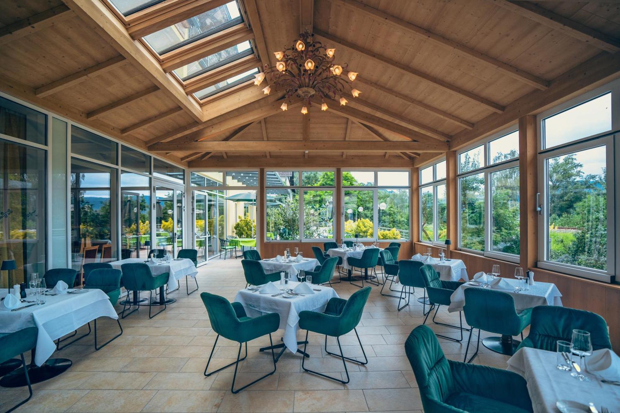 Gartenhotel & Weingut Pfeffel Dürnstein Esterno foto